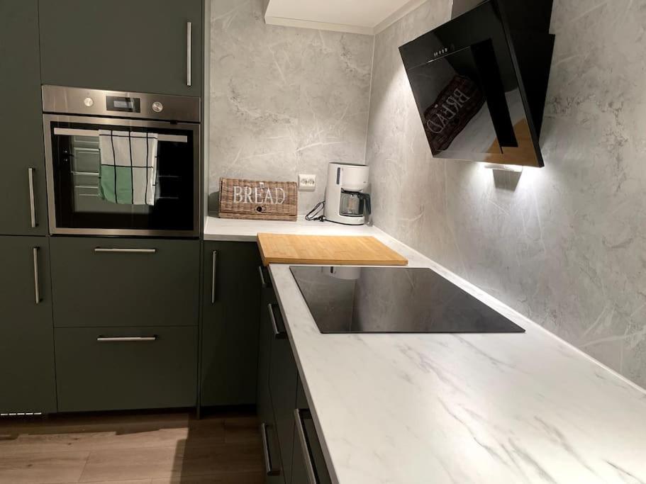 Lofoten - New Apartment, Close To Airport. Лекнес Екстериор снимка
